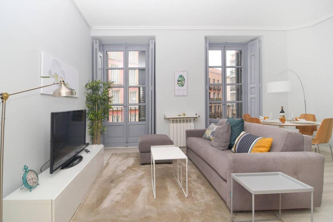 Bright Apartment In La Latina By Batuecas マドリード エクステリア 写真